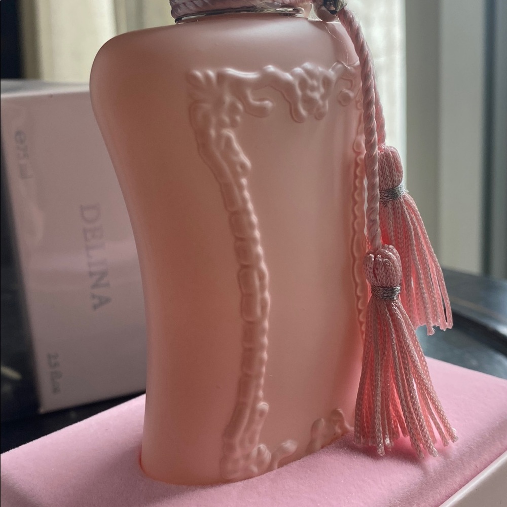 Parfums de Marly DELINA LA ROSÉE EAU DE PARFUM NIB - Picture 7 of 8